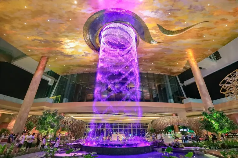 ทรู ไอคอน ฮอลล์ พร้อมเนรมิตสถานที่จัดงานแต่งงานในบรรยากาศสุดโรแมนติก ด้วยทัศนียภาพริมแม่น้ำเจ้าพระยาอันงดงาม