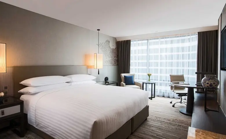 โปรโมชั่นสุดพิเศษ Don’t Tell the GM ห้องอาหารโกจิ คิทเช่น + บาร์ กับร้านอาหารท้องถิ่นชั้นนำ พร้อมห้องพักฟรี 1 คืน!