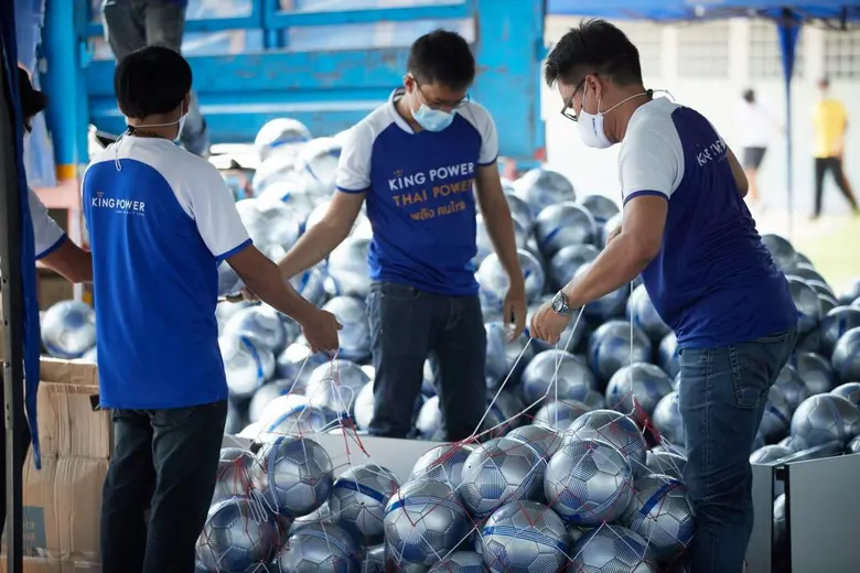 คิง เพาเวอร์ ไทย เพาเวอร์ พลังคนไทย เดินสายทั่วประเทศปี 2563!! จัดพิธีปิดขบวนคาราวานล้านลูก ล้านพลัง สร้างฝันเด็กไทย ปี 4 ที่ จ. สุพรรณบุรี