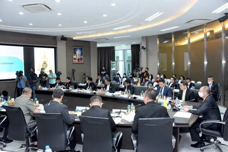 รมว.เฉลิมชัย ติดตามแนวโน้มสถานการณ์น้ำและการบริหารจัดการน้ำ ปี 2563/64 มอบหน่วยงานที่เกี่ยวข้องบริหารจัดการน้ำตามความเหมาะสมในแต่ละพื้นที่