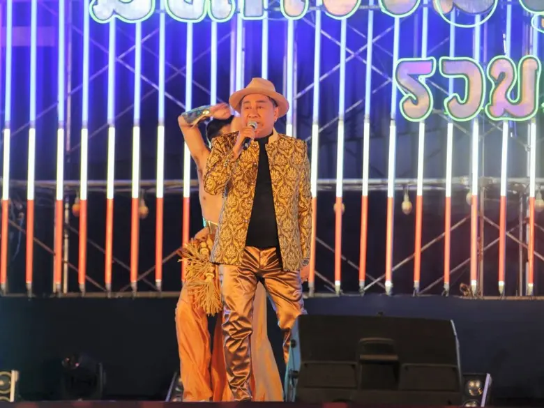 รมว.วธ. เปิดงาน “มหกรรมวัฒนธรรมร่วมใจ รวมไทยสร้างชาติ” ยกทัพการแสดงศิลปินแห่งชาติ-พื้นบ้าน-ร่วมสมัย-ลิเก-ลำตัด-นักร้องลูกทุ่งชื่อดัง ชมฟรี