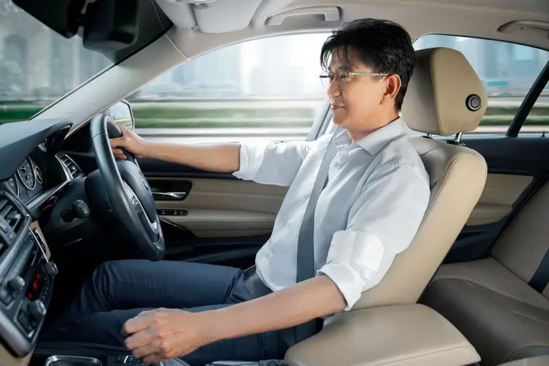 รู้หรือไม่ “แสงแดด” ทำร้ายดวงตาได้มากกว่าที่คุณคิด