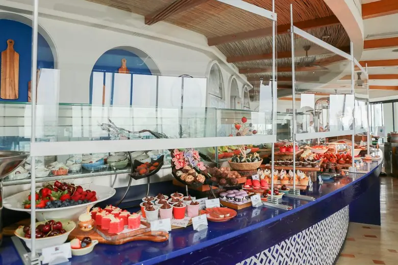 ฟินสุดปังกับบุฟเฟ่ต์แชมเปญบรั้นช์สไตล์สเปนสุดพรีเมี่ยม ณ ห้องอาหารอูโนมาส โรงแรมเซ็นทาราแกรนด์ฯ เซ็นทรัลเวิลด์