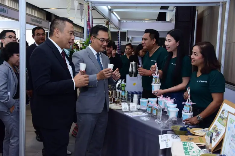 กระทรวงเกษตรฯ คัดเลือก Smart Farmer, Young Smart Farmer วิสาหกิจชุมชน แปลงใหญ่ และเกษตรกรทั่วไป เข้ารับการฝึกอบรมผู้ประกอบการต้นแบบ