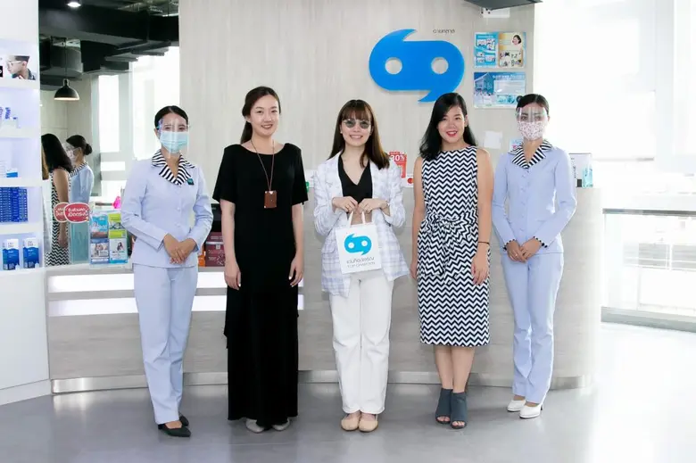 แว่นท็อปเจริญ พาเหรดแว่น “Bottega Veneta”  ชวนแฟชั่นนิสต้าร่วมยลโฉมในราคาสุดพิเศษ