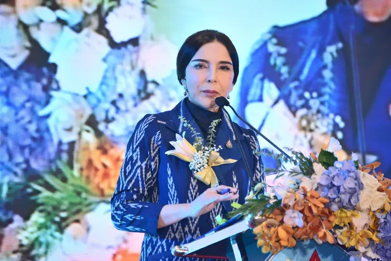 นางสาวมนัญญา ไทยเศรษฐ์ รัฐมนตรีช่วยว่าการ...