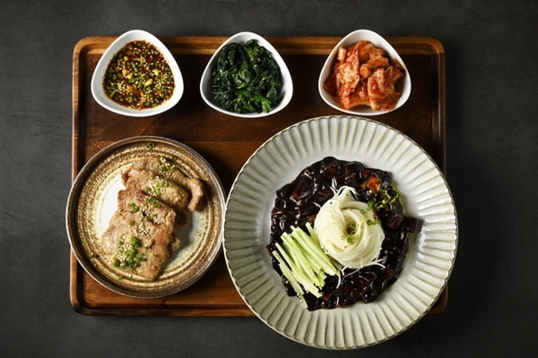 ตลอดเดือนกันยายนและตุลาคมนี้ ห้องอาหารเกา...