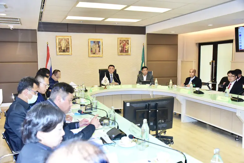 นายธนา ชีรวินิจ เลขานุการรัฐมนตรีว่าการกร...