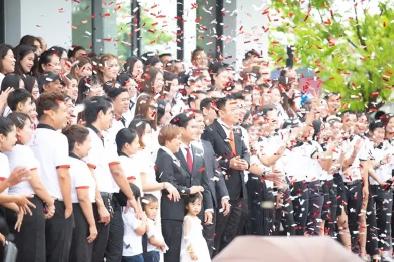 “ผู้บริหารหนุ่มไฟแรง แห่งเดอะ เบสท์พร็อพเ...