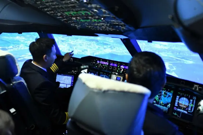 การบินไทยร่วมเติมความฝันคนรักการบิน เปิดเครื่องฝึกบินจำลองให้ผู้ที่สนใจเข้าเยี่ยมชม