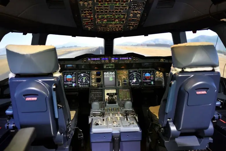 การบินไทยร่วมเติมความฝันคนรักการบิน เปิดเครื่องฝึกบินจำลองให้ผู้ที่สนใจเข้าเยี่ยมชม