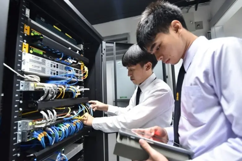 สจด. เปิดตัว “คณะเทคโนโลยีดิจิทัล” รองรับตลาดอุตสาหกรรมดิจิทัลประเทศไทยในอนาคต