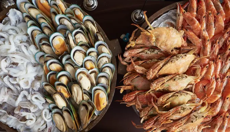 มื้อสุขสันต์กับสเต๊กบุฟเฟ่ต์ดินเนอร์ทุกคืนวันพฤหัสบดี  ณ ห้องอาหารรูฟท็อป แคลิฟอร์เนีย สเต็ก โรงแรมคามิโอ แกรนด์ ระยอง