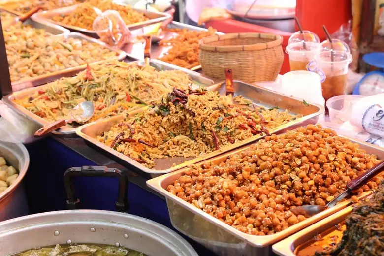 ตลาดยิ่งเจริญ จัดงานเทศกาลกินเจยิ่งใหญ่ "ยิ่งกิน ยิ่งเจริญ" กว่า 10 ปีราคาไม่เปลี่ยน ถูก อร่อย ปลอดภัย หลากหลายเมนู เริ่ม 15-25 ต.ค.นี้