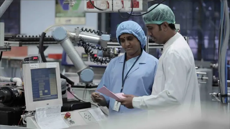 Pandemic Fuels Global Demand for 'Cobots’ in Health Sector
