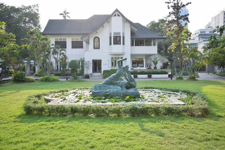 เพลินเพลินกับการรับประทานอาหารแสนอร่อยที่...