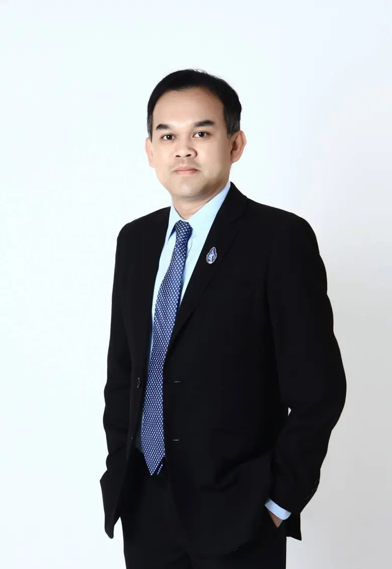 นายฉันทานนท์ วรรณเขจร เลขาธิการสำนักงานเศ...