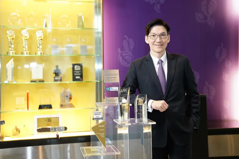 ธนาคารไทยพาณิชย์คว้า 4 รางวัลธนาคารยอดเยี...