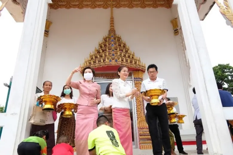 ม.ศรีปทุม ผนึกกำลังสร้างบุญมหากุศล 3 วิทยาเขต ถวายผ้ามหากฐินสามัคคี “63