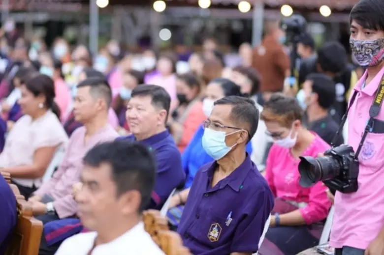 สำนักงานพัฒนาฝีมือแรงงานสุโขทัย ร่วมงานแถลงข่าวการจัดงานประเพณีลอยกระทง เผาเทียน เล่นไฟ จังหวัดสุโขทัย ประจำปี 2563