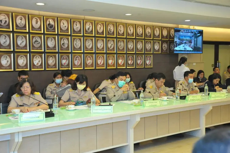 กระทรวงเกษตรฯ ติดตามรายงานสถานการณ์น้ำ พร้อมเตรียมเสนอโครงการสร้างรายได้และพัฒนาอาชีพเกษตรฯ