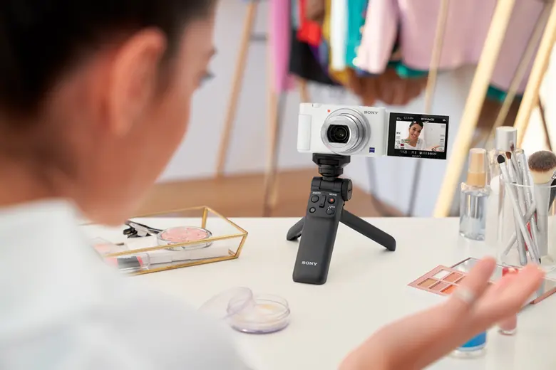 บริษัท โซนี่ ไทย จำกัด เดินหน้าสร้างสีสันให้ตลาดกล้...