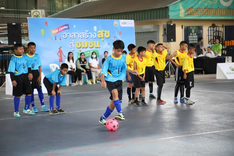 นอกจากการเป็นศูนย์การค้าใจกลางเมืองที่มีค...