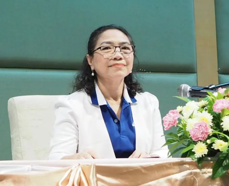 นางอัญชนา ตราโช รองเลขาธิการสำนักงานเศรษฐ...