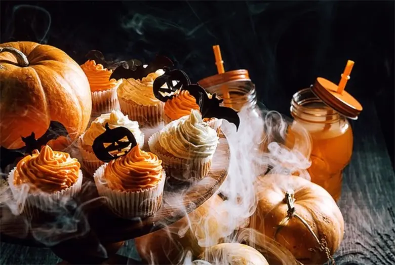 ห้องอาหารวูว์ ณ โรงแรม เดอะ เซนต์ รีจิส ก...