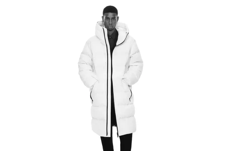 +J ประจำฤดูใบไม้ร่วง/ฤดูหนาว 2020 เริ่มจำหน่าย 13 พฤศจิกายนนี้  ความเรียบง่ายและพอดี คำนิยามแห่งโมเดิรน์ยูนิฟอร์ม