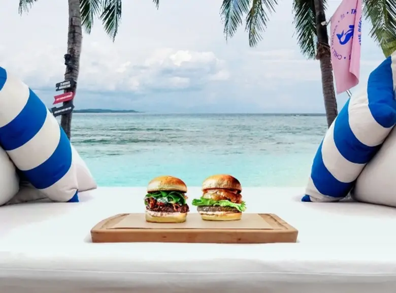 เที่ยวทะเลครั้งนี้ไปให้สุด เพราะโรงแรมพูล...