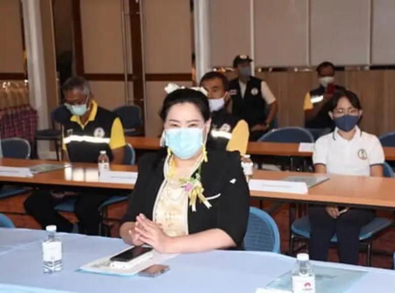 ทันตแพทย์หญิงณัฏฐ์ศรัย ชัยจินดารัตน์ ผู้บ...