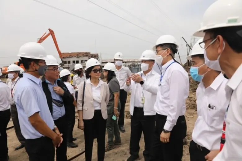 คณะกรรมการ บริษัท ปตท. จำกัด (มหาชน) (ปตท...