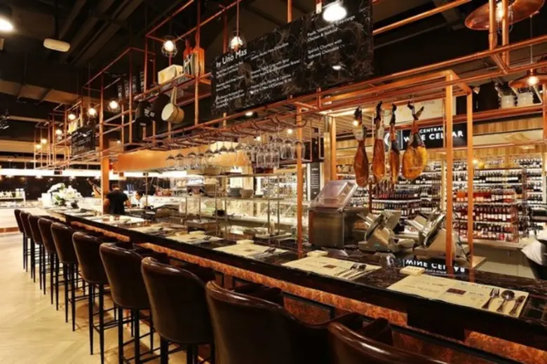 เราพร้อมเนรมิตความอร่อยใหคุณได้ลิ้มลอง อู...