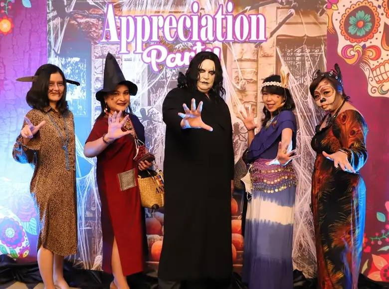 ส่งท้ายปลายเดือนตุลาคมเข้าสู่เดือนพฤศจิกา...