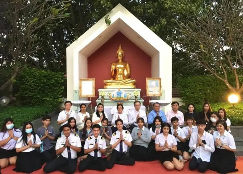 มหาวิทยาลัยศรีปทุม จัดโครงการ "สวดมนต์ นั...