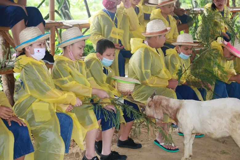 เทเวศประกันภัย ร่วมเสริมการเรียนรู้ สู่การพัฒนา เพิ่มทักษะประสบการณ์นอกห้องเรียนให้น้อง ด้วยวิถีเกษตรอินทรีย์