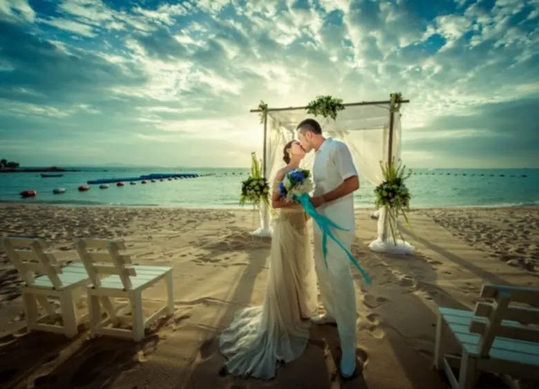 โรงแรมเซ็นทาราแกรนด์มิราจบีชรีสอร์ท พัทยา...