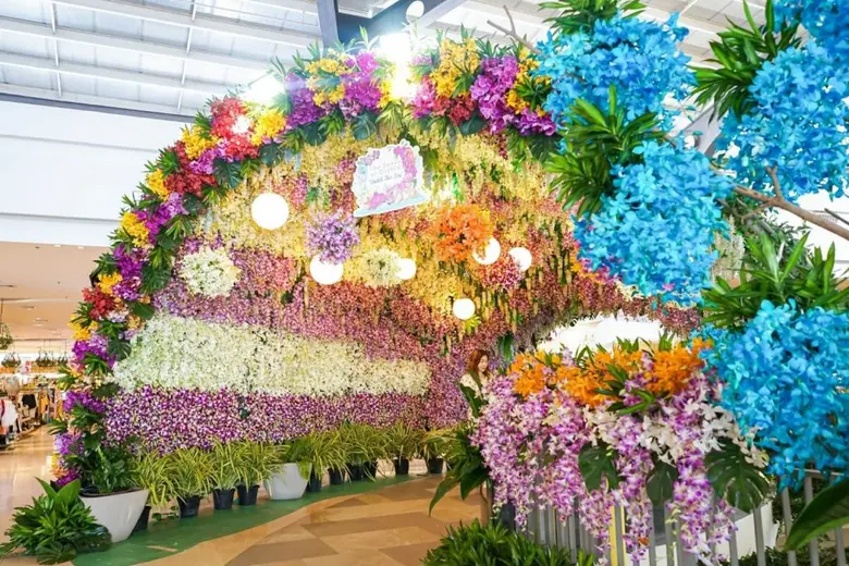 เซ็นทรัลพลาซา ศาลายา ชวนชมประติมากรรมดอกกล้วยไม้สุดอลังการใหญ่ที่สุด ในจังหวัดนครปฐม ในงาน "The Sense Of Orchid 2020" วันที่ 5-9 พ.ย. 63