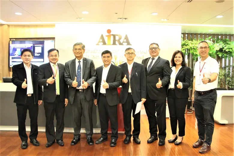 นายชวลิต ถนอมถิ่น ประธานเจ้าหน้าที่บริหาร...