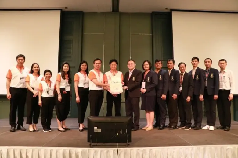 ผศ.ดร.สุรพันธ์ ตันศรีวงษ์ คณบดีคณะเทคโนโล...