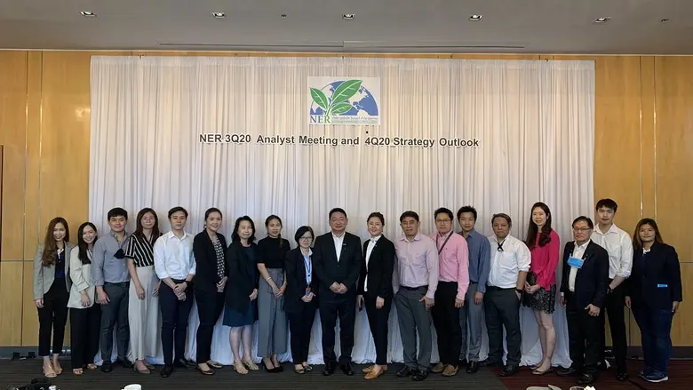 นายชูวิทย์ จึงธนสมบูรณ์ (กลาง) ประธานเจ้า...