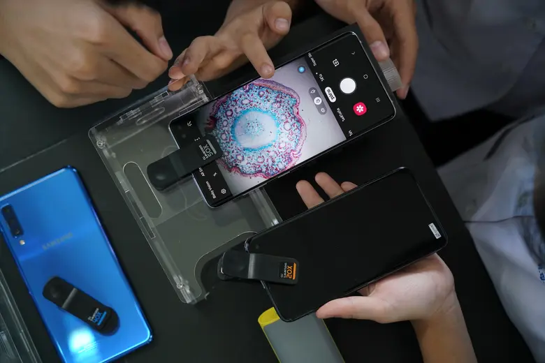 ซัมซุงร่วมสนับสนุนโครงการพัฒนากล้องจุลทรรศน์จากสมาร์ทโฟน โดยคณะวิทย์ จุฬาฯ ส่งเสริมการศึกษาวิทยาศาสตร์ใน 2,500 โรงเรียนชายขอบทั่วประเทศ