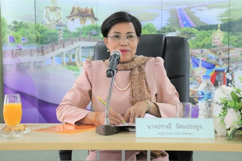 นายอุทิพย์ อินทรเพชร ผู้อำนวยการสำนักงานพ...