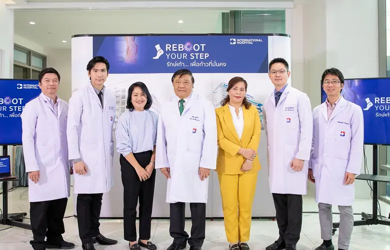 นพ.สุธร บวรรัตนเวช ผู้อำนวยการใหญ่ ศูนย์อ...