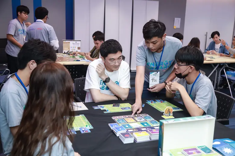 บ้านปูฯ กระตุ้นนักศึกษาออกแบบบอร์ดเกมเพื่อจัดการพลังงานโลก อย่างสร้างสรรค์และยั่งยืนผ่านกิจกรรม "Energy On Board"
