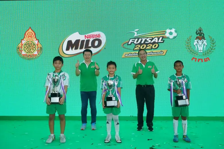 ผลิตภัณฑ์ไมโล นำโดย นายวิคเตอร์ เซียห์ (ข...