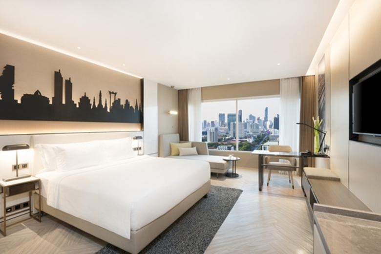 Family One Siam กินเที่ยวพักครบในจบเดียว