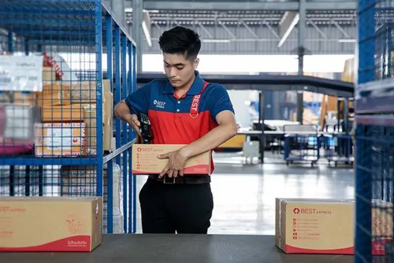 BEST Express เดินหน้ารุกขยายสาขาในไทย ตั้งเป้า 3 ปี 2,000 แห่ง ขึ้นแท่นอันดับ 1 รูปแบบแฟรนไชส์ขนส่งพัสดุในอาเซียน