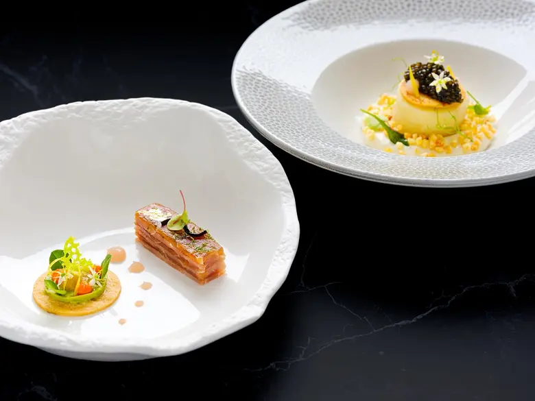 โรงแรม ดิ โอกุระ เพรสทีจ กรุงเทพฯ (The Ok...